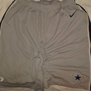Nike nfl training shorts L Dallas cowboys